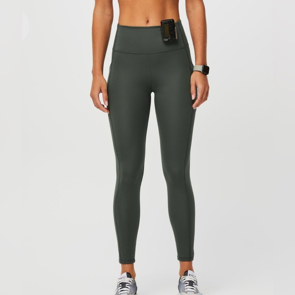 NWT Figs Performance Underscrub Leggings XXL Moss
